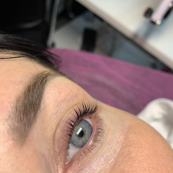 Ламінування вій
                    Салон красоты BeautyHub LuSea Днепр