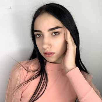 Моделювання та фарбування брів
                    Мастер перманентного макияжа Александра Кривой Рог