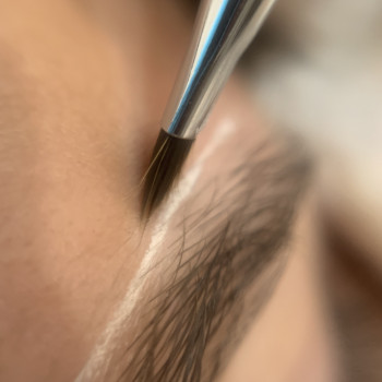 Моделювання та корекція брів
                    Майстер перманентного макіяжу Александра Кривий Ріг