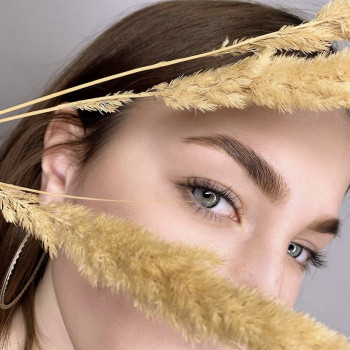 Моделювання та фарбування брів
                    Мастер перманентного макияжа Александра Кривой Рог