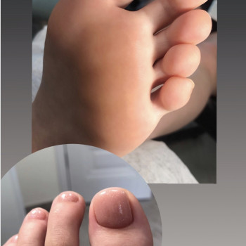 Повний педикюр
Обробка стоп ,пальчиків ,та покриття гель лак