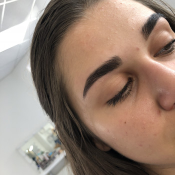 Оформлення брів
                    Визажист Мар'яна Львов