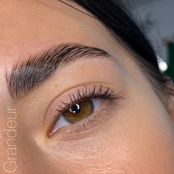 Долговременная укладка (ламинирование) бровей