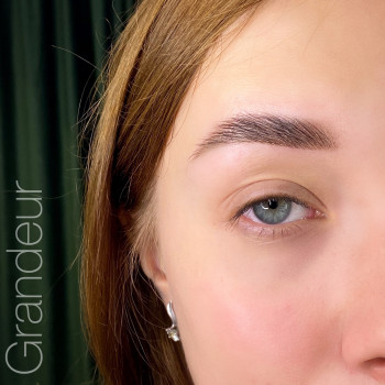 Долговременная укладка (ламинирование) бровей.