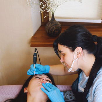 Салон красоты, Першотравенськ Фото - 17