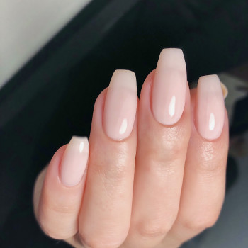 Комбинированный, классический маникюр
                    Мастер маникюра Анастасия Киев