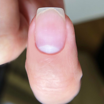 Комбинированный, классический маникюр
                    Мастер маникюра Анастасия Киев