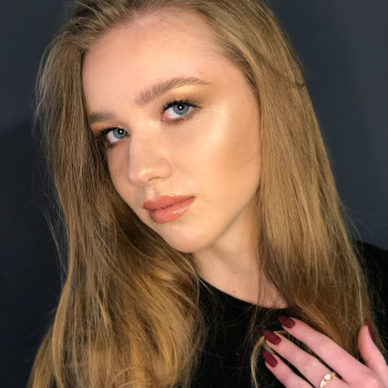 Smoky eyes — не очі панди. В даному випадку він виконаний у 