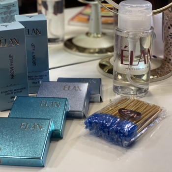 Коррекция и окрашивание бровей ламинирование
                    Візажист Елена Херсон