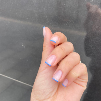 Большая палитра галь лаков.