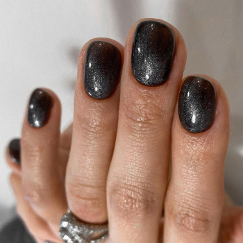 Блестящий маникюр