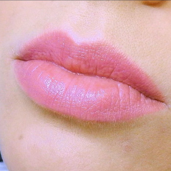 Перманентний макіяж губ