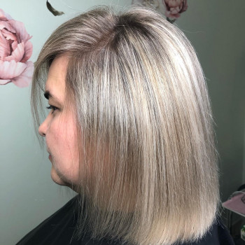 Окрашивание волос
                    Парикмахер Римма Харьков