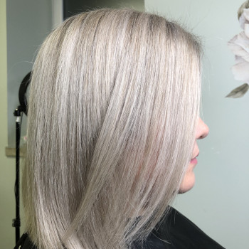 Окрашивание волос
                    Парикмахер Римма Харьков