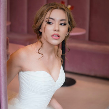 Весільна зачіска, фото - Візажист Ангеліна Черноверова