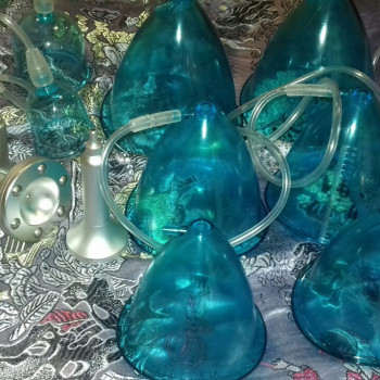 Вакуумно-роликовый массаж, баночный, ручной
                    Массажист Світлана Львов