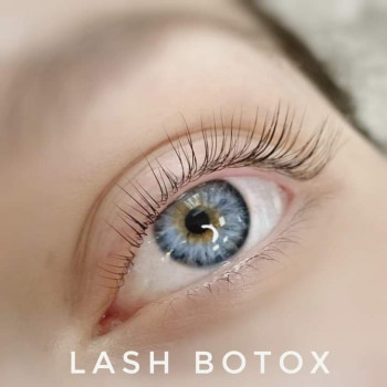 Лаш Ботокс ресниц (Lash Botox, Lami Lash Botox)
                    Бровист Валерия Запорожье