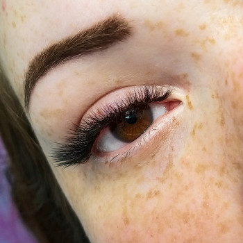 Наращивание ресниц Mega Volume 5D
                    Лешмейкер Юлия Белая Церковь