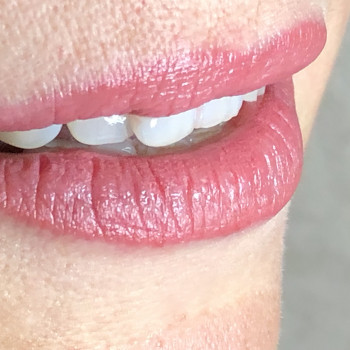 Перманентный макияж всех зон
                    Мастер перманентного макияжа Ирина Сумы