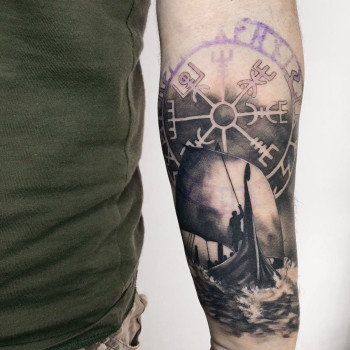 корабль, руны, море, black&grey, агисхьяльм, скандинавские тату, тату руны, скандинавские, языческие
