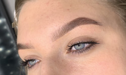 Моделирование и окрашивание бровей краской Elan Мастер перманентного макияжа Юлия Одесса