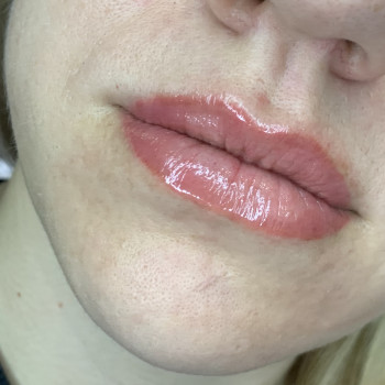 Перманентный макияж губ
                    Майстер перманентного макіяжу Юлия Одеса