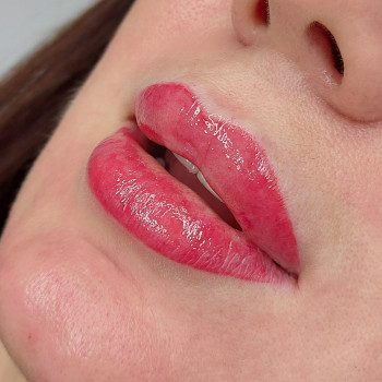 Ягодные губы, акварелный эффект. первая процедура