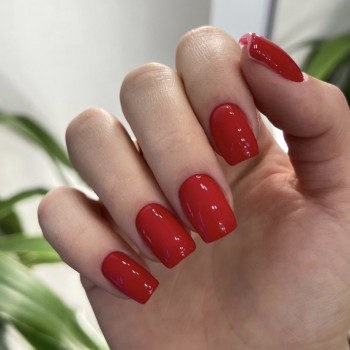 Аппаратный маникюр
                    Майстер манікюру Алена Одеса