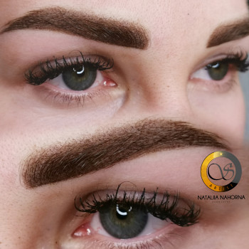 Пудровое напыление бровей