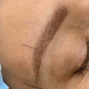 Перманентный макияж: брови, веки, губы. Татуаж. Нанонапыление
                    Мастер перманентного макияжа Диана Запорожье