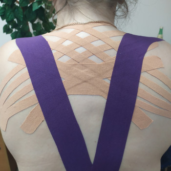 Массаж шейно-воротниковой зоны
                    Косметолог-эстетист Ирина Киев