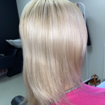 Микрокапсульное наращивание волос
                    Парикмахер Анна Киев