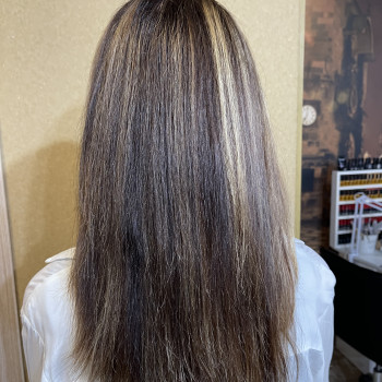 Окрашивание волос
                    Парикмахер Анна Киев