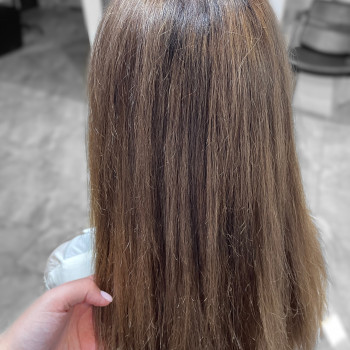 Окрашивание волос
                    Парикмахер Анна Киев