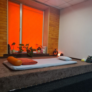 Масаж для пари (для двох)
                    СПА-салон PL studio Полтава