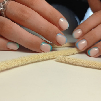 Маникюр с покрытием гель-лак
                    Косметологічний центр Бамбук Бровари