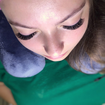 Наращивание ресниц
                    Лешмейкер Виктория Миколаїв