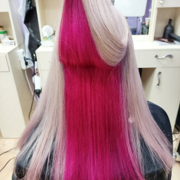 Скрытое окрашивание сплит розовый цвет волос, фото - Парикмахер-колорист Виктория Дубко