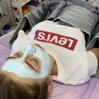 Заоложувальна маска