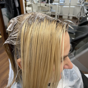 Фарбування балаяж La French
                    Салон красоты Ile De Beaute Киев