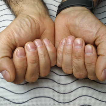 Мужчинам тоже необходим уход за руками.