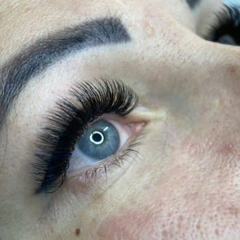 Нарощування вій
                    Салон краси EN Beauty Бровари