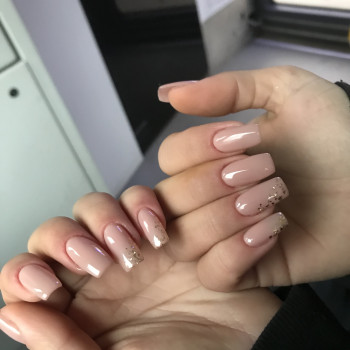 Выполненно наращивание ногтей за 2 часа. Листайте будет фото