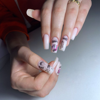 Приглашаю на покрытие гель лак
                    Мастер маникюра Евгения Николаев