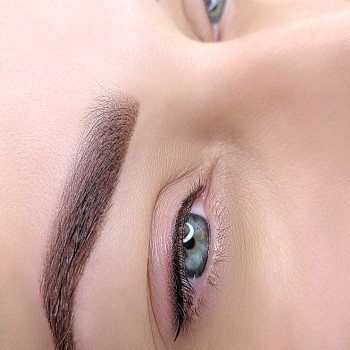 Пудровые брови татуаж
                    Мастер перманентного макияжа Лидия Киев