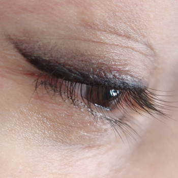 Перманентный макияж век
                    Мастер перманентного макияжа Ольга Киев