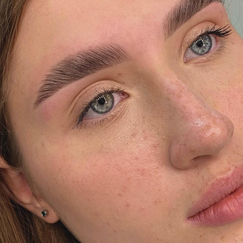 Ламинирование бровей с окрашиванием