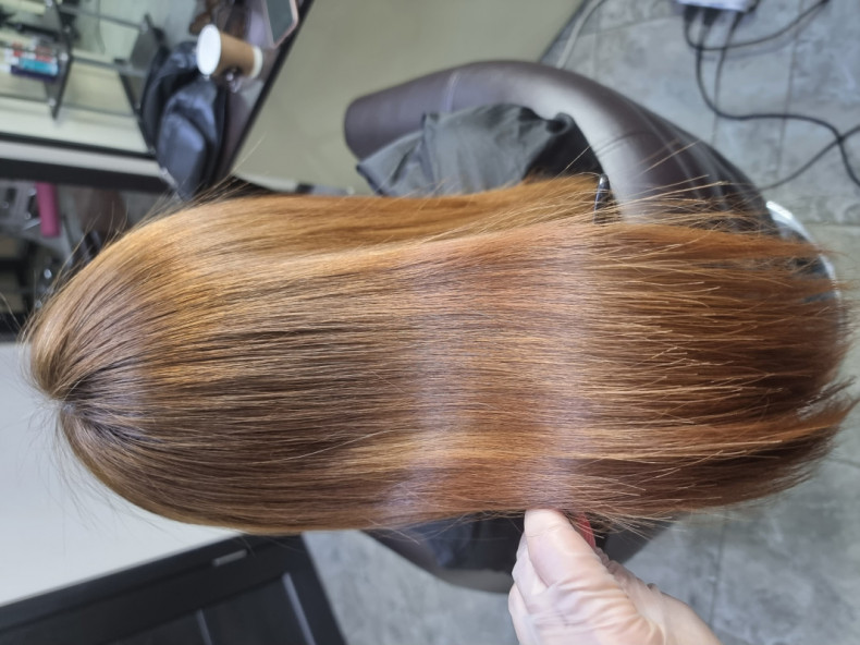 У девушки был выход из черного,пришла с очень сильно поарежд, фото - Перукар Хаяла Йолчуєва