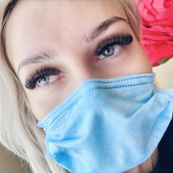 Наращивание ресниц
                    Косметолог Мария Київ