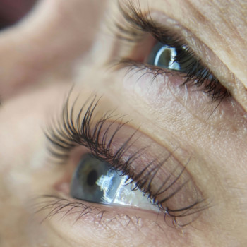 Ламинирование ресниц
                    Мастер перманентного макияжа Наталия Каменское